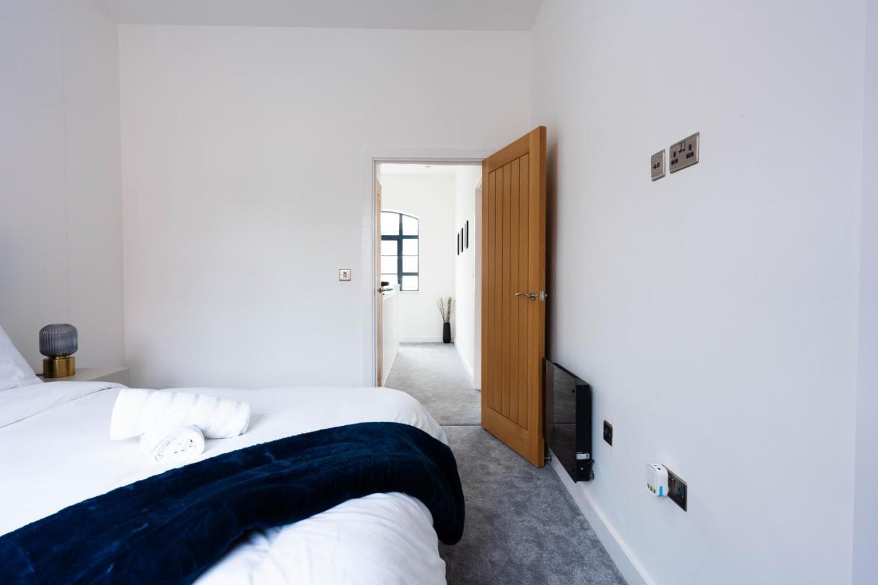 Stunning Townhouse With Pool Table Villa Birmingham Buitenkant foto