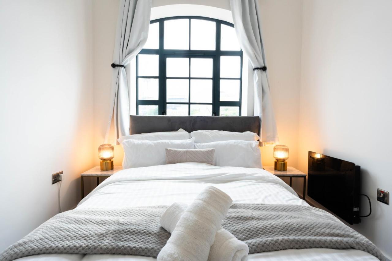 Stunning Townhouse With Pool Table Villa Birmingham Buitenkant foto