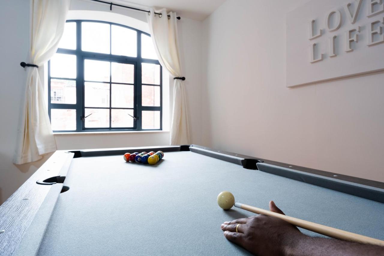 Stunning Townhouse With Pool Table Villa Birmingham Buitenkant foto
